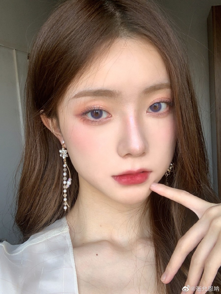 知性葡萄紫眼妆