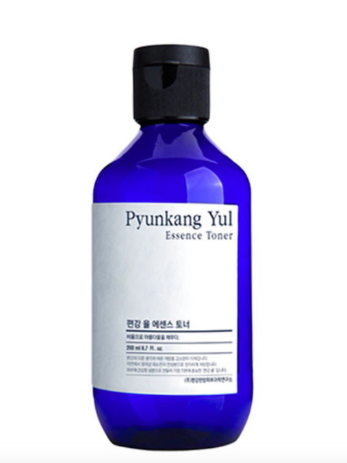 Pyunkang Yul Essence Toner 200ml (RM65) >> 链接 小众品牌Pyunkang Yul是由韩国扁康韩医院研发的一系列护肤品,旗下产品主打天然健康安全成分,对敏感肌肤极为友好!其中这款保湿精华水适合多层叠擦上脸,尤其适合干渴肌肤、换季肌肤。