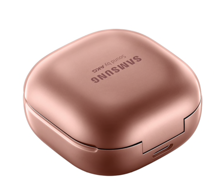 Samsung Galaxy Buds Live 这款蓝牙耳机真的美到很抓眼球吖!玫瑰金控绝对会爱不释手~本次耳机结合了AKG专业调校音质,比起上一代的音质更有层次感;Active noise Cancellation功能还能帮你更好根据环境需求收获优质隔音和收音体验。此外,耳机的精选Voice PickUp Unit和麦克风配置也能让你在视讯或远距离通话时感受到拉近彼此距离的临场感效果。