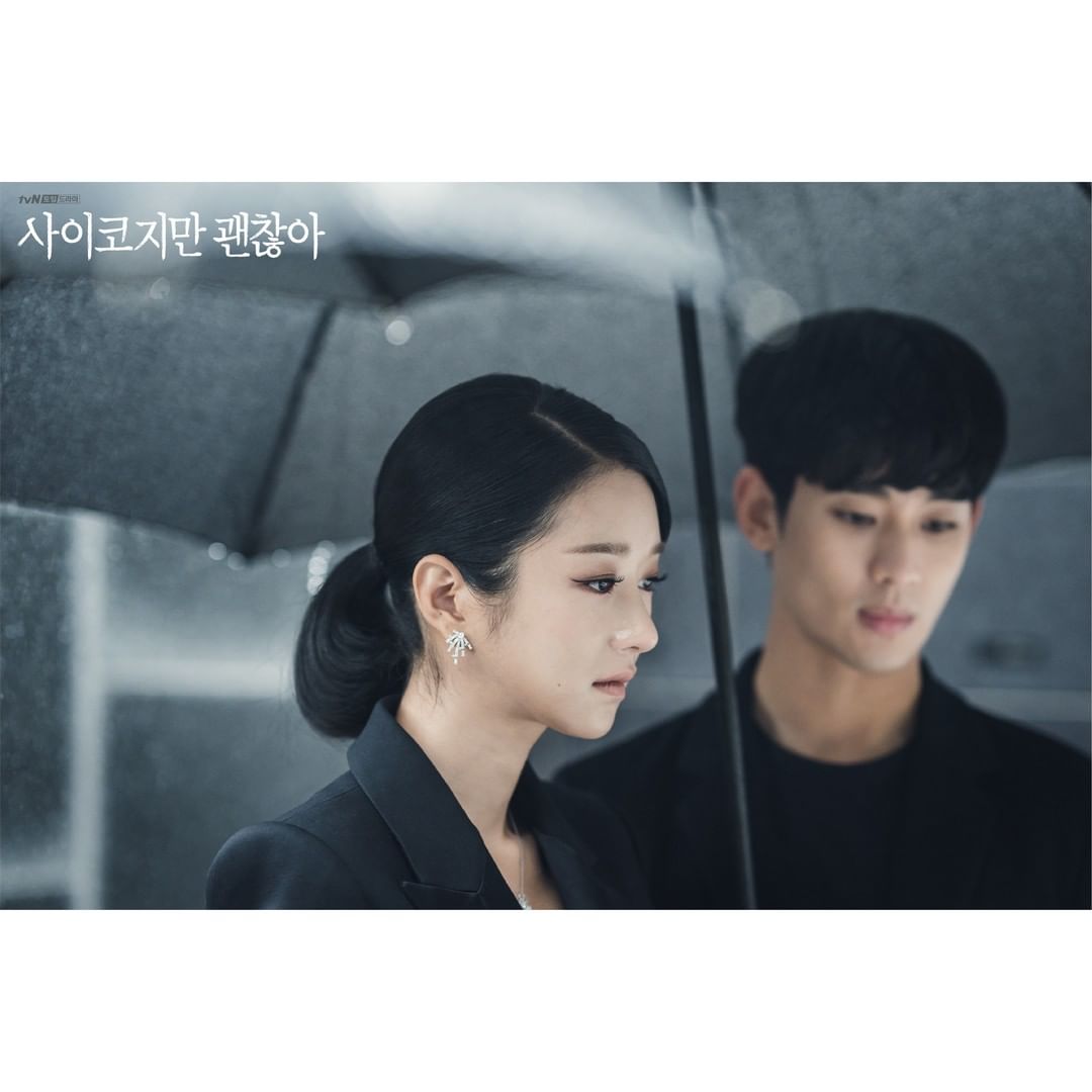 每个人都是这样的…明明在心里不知道已经杀过多少次人了，外表却依旧摆出一副伪善的样子。毕竟啊，世上本来就没有完美无瑕的人。