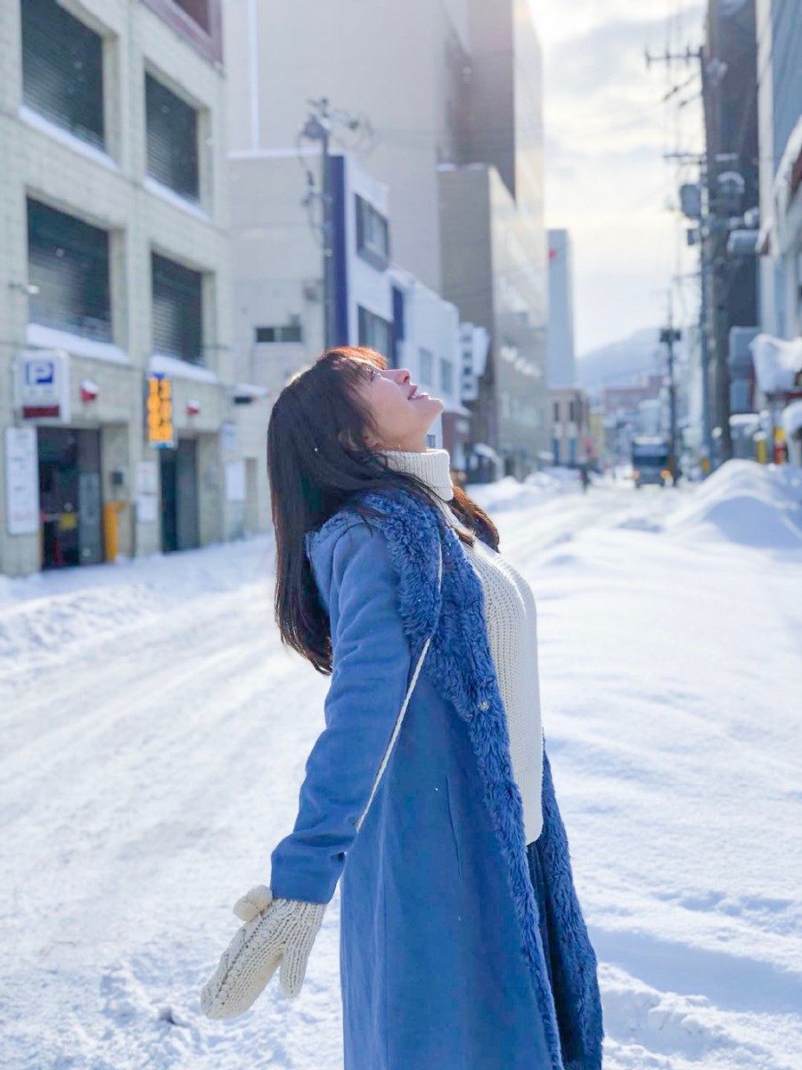 5、人生就像漫长的旅行;不管你经历怎么样的风景,都要走出属于自己的步伐。