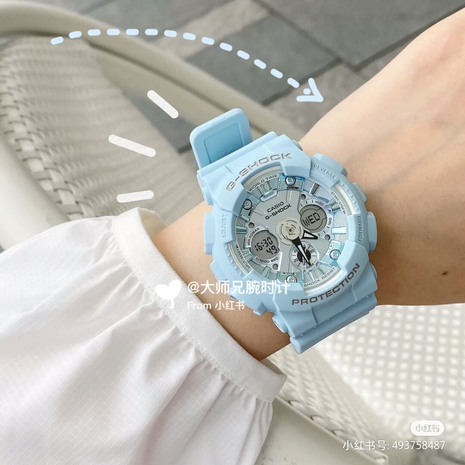 G-Shock Analogue and Digital Watch GMA-S120DP-2ADR:浅粉雾面质感「冰晶蓝」款式是小红书上最火之一;晶亮表盘配上整体软嫩清新的宝宝蓝根本美哭!RM588 >> 链接