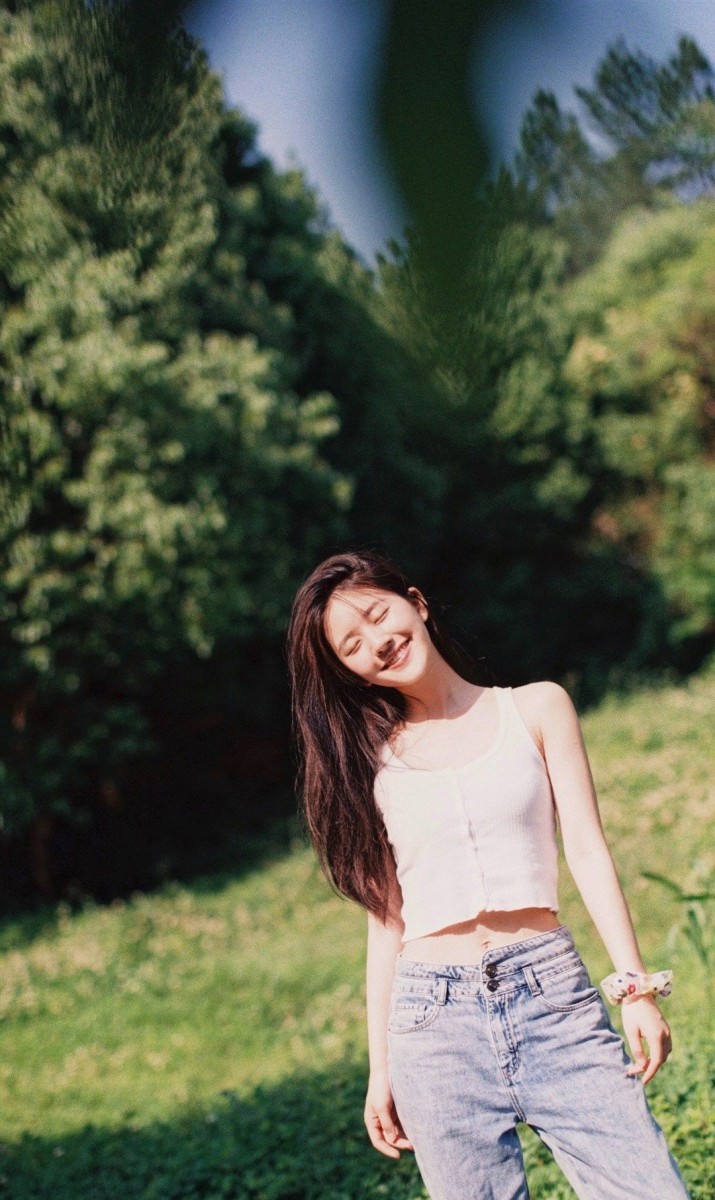 除了坚持以上呼吸减肥法锻炼腹部肌肉,日常中也要记得「管住嘴」;多吃膳食纤维高及营养丰富的食物,少吃高热量零食以及宵夜,才能更加乘瘦身效果哟!