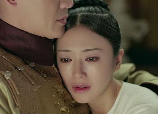 清宫剧中也有不少娘娘们哭戏场面超级催泪+经典!比如《延禧攻略》富察皇后(秦岚 饰)、《后宫甄嬛传》甄嬛(孙俪 饰)都被网民点名大赞哭戏深入人心~