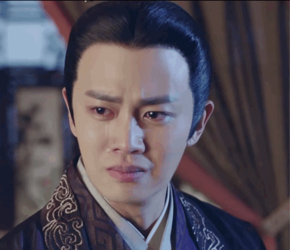 任嘉伦无论在成名作《大唐荣耀》、还是今年热播的《锦衣之下》、《暮白首》等好剧中,哭戏的细节和情绪处理都好细腻、特别有感染力!