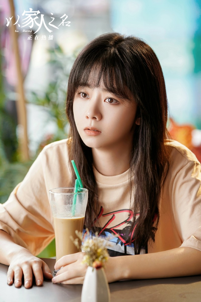 11、他们终将离开你的世界,他们也会有自己的世界。