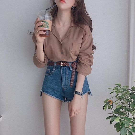 以上一共用时5分钟的「5步骤瘦腿操」,不仅能有效帮瘦出纤细显瘦的漫画腿,在做的同时还可以帮助减掉很难瘦的小肚肚和腰身赘肉!想瘦集美们马上笔记起来开练吧~