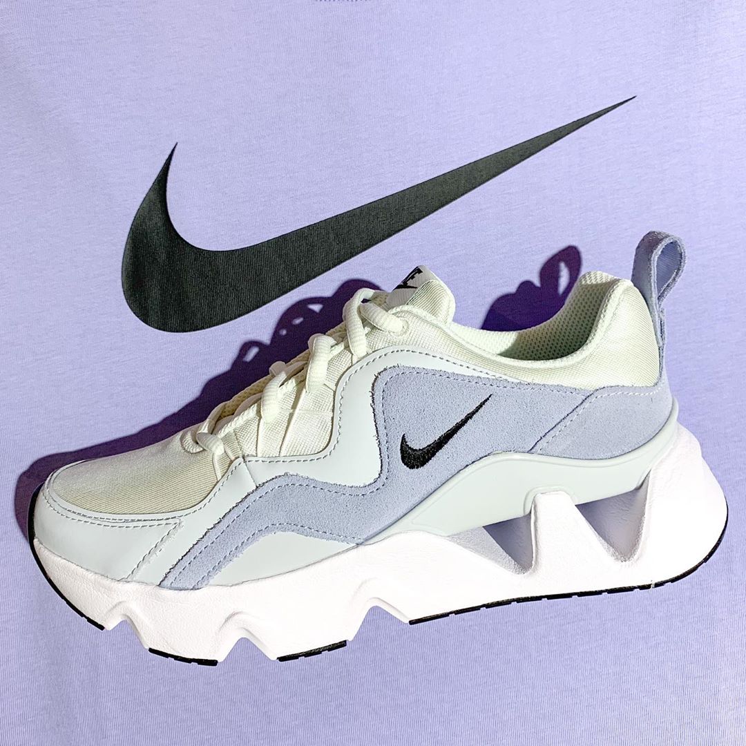 NIKE RYZ 天空冰蓝色