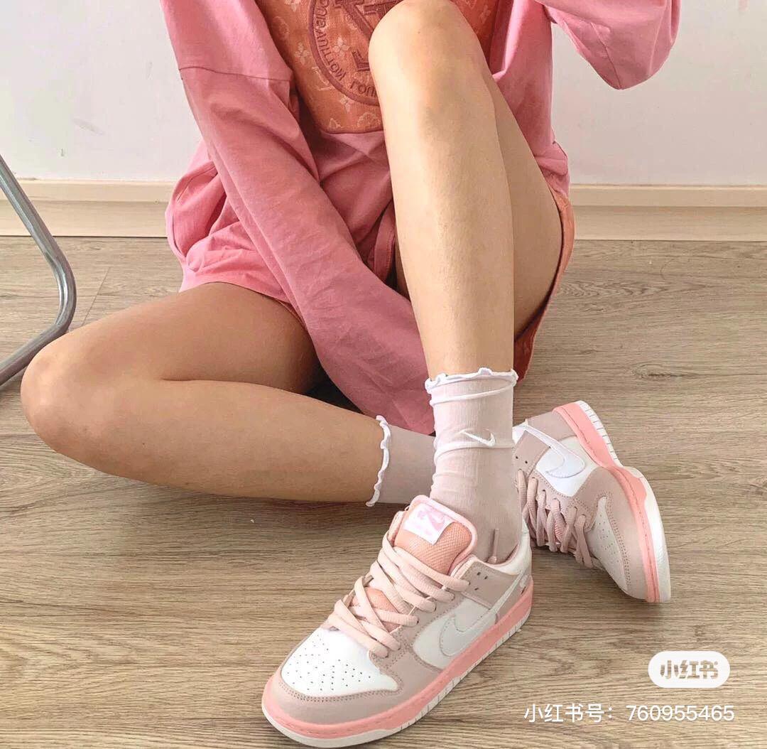NIKE SB Dunk 鸽子粉 10