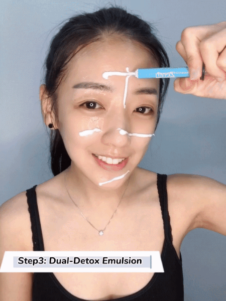 STEP 3 :双重排毒按摩精华 Dual-Detox Emulsion 把表皮和毛孔里的脏污清除干净后,后续排毒和养肤双管齐下才能真正达到美颜效果!双重排毒按摩精华可以把深层的毒素排出来,化妆棉擦拭掉的脏污越黑代表肌肤里面累积的毒素越多~除了排毒以外,这款精华还能抓紧黄金养肤时机,给肌肤加强屏障抵抗力~