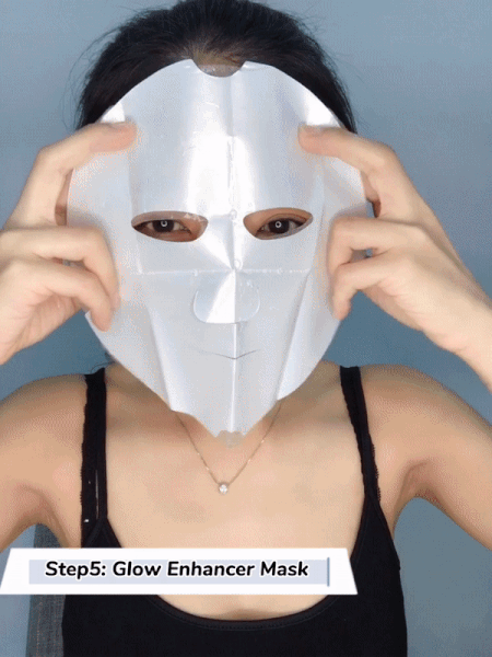 STEP 5 :修复分子提亮面膜 给肌肤清洁和补水一波后,当然还要给肌肤上一层「女神光」啦!修复分子提亮面膜能有效提供密集的分子修复滋养,让肌肤美到发光~