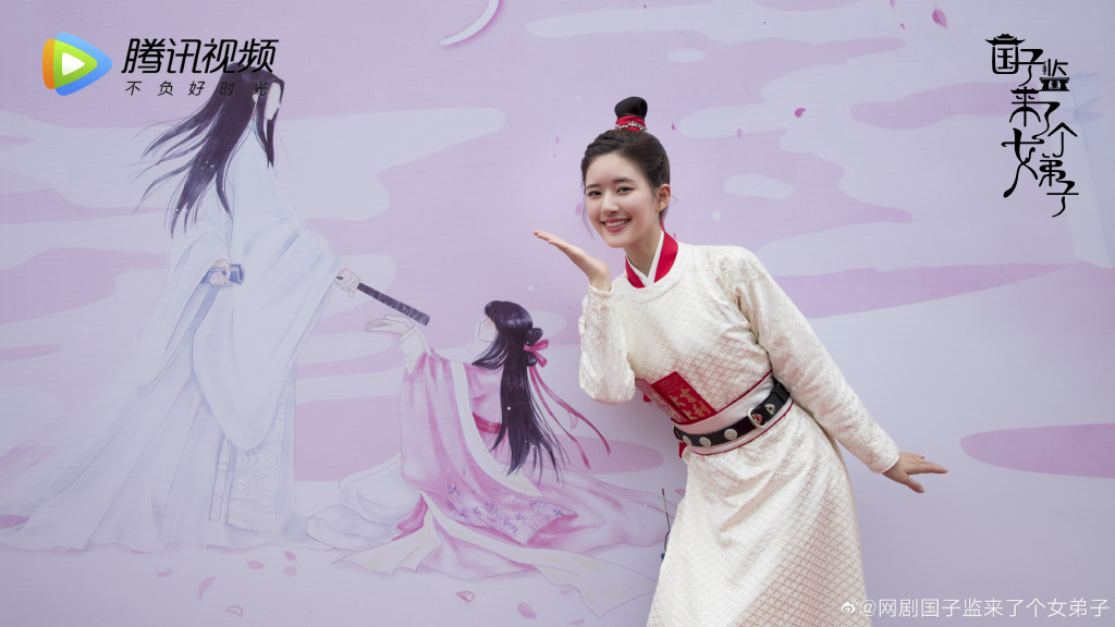 国子监来了个女弟子