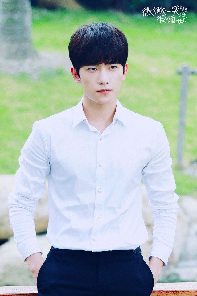 微微一笑很倾城