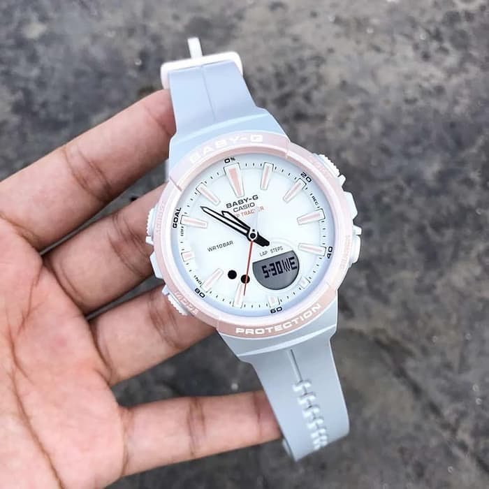 粉蓝表带+表盘搭配粉色表圈款式,仅显可盐可甜魅力!RM412 >> 链接