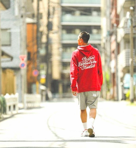 依依不舍、舍不得,地球上最浪漫的鬼哥黄鸿升 ? 愿你从此化作人间阳光风雨以另一种形式陪伴大家。敬那些提早离去的美丽灵魂...永远怀念你们。