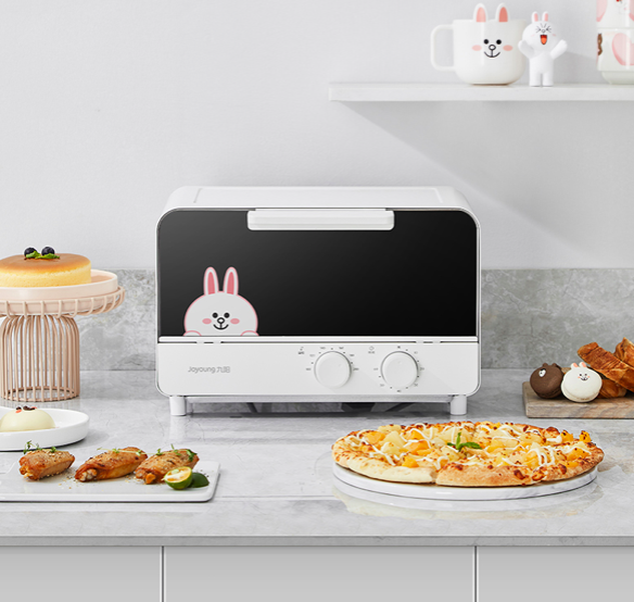 超精美的12L烤箱,呆萌Brown、可爱Sally、Q萌Cony款都超可爱根本选择困难诶(笑)~烤面包做早餐、烤些肉类或蔬菜、抑或烘焙甜点都能用它们轻松完成,做好的分量可供1-3人食用,特别适合小型家庭、Couple或享受独居生活的朋友入手。RM269.90 >> 链接