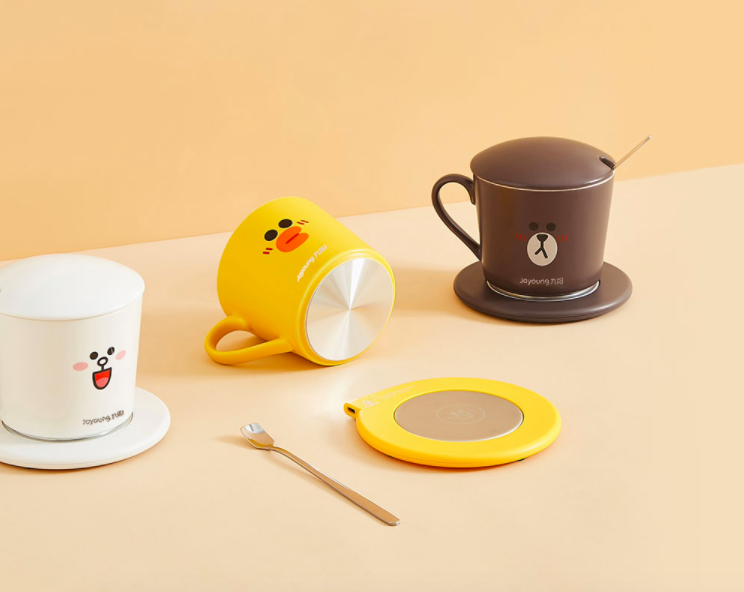 只需连接USB就能使用的自热温茶垫+杯子,随时随地都能喝上一杯暖呼呼热饮~放在办公桌或书桌上伴你工作学习再适合不过啦!RM91.39 >> 链接