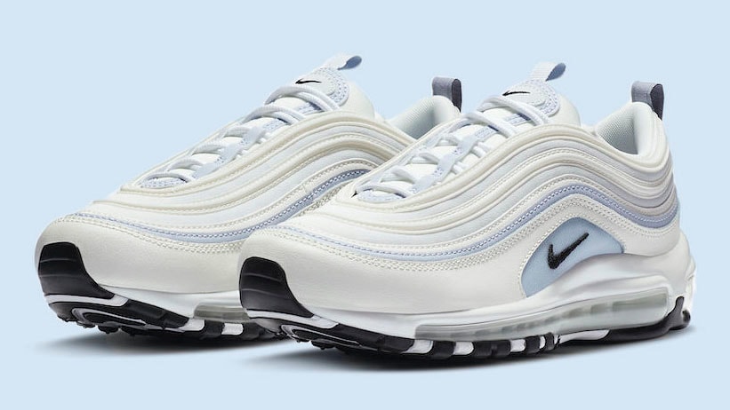 ✨ 冰白蓝色 Nike Air Max 97 Essential 流畅的线条感配上可盐可甜冰白蓝色,回头率绝对超高!而且好消息是这款Air Max 97目前已经能在马来西亚Nike官网买到喽~感兴趣的Girls可戳链接前往了解详情 >> 点击我
