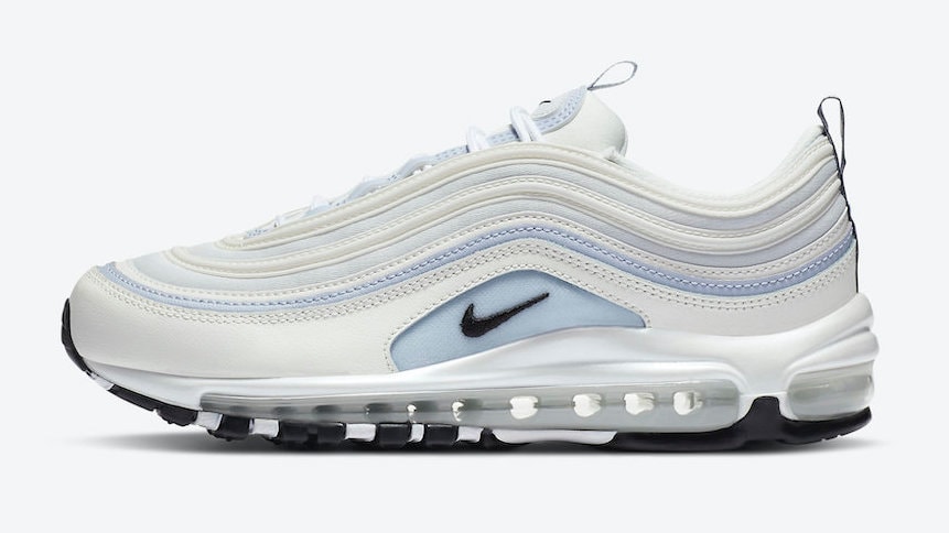 ✨ 冰白蓝色 Nike Air Max 97 Essential 流畅的线条感配上可盐可甜冰白蓝色,回头率绝对超高!而且好消息是这款Air Max 97目前已经能在马来西亚Nike官网买到喽~感兴趣的Girls可戳链接前往了解详情 >> 点击我