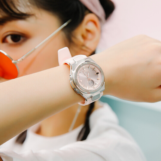 ✨ CASIO BABY-G Women Watch MSG-S200-4ADR 率性耀目 #玫瑰金 : 表壳表盘以及表扣都有着特别有质感的金属元素,玫瑰金色系特别摩登有魅力!想要找寻Casual精致型腕表的Girls可以考虑入这款~ RM1,051 >> 链接