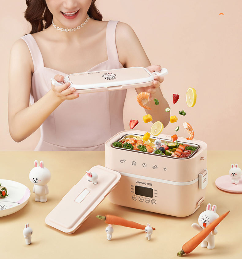 多功能电热饭盒:超全能的一款电热饭盒,同时扮演着微波炉、电炖盅、电饭煲、便当盒、焖烧壶、酸奶机角色;智能触控轻轻一按就能简单开煮,可随意组合的双层+四胆设计超赞,完全就是上班族便当「小魔盒」有木有!? 这款小编私心想拥有吖,也太实用了吧~ 参考价格 RM228.60 >> 链接