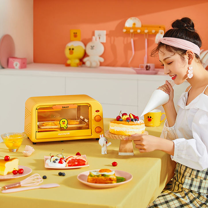 10L多功能烘焙小烤箱:Cony粉色款和Sally黄色款都好好看的说~多功能用途可以用来烘焙甜点、烤披萨蛋挞、加热食物及小份量肉类烧烤,让你即便是一人食、一人份生活也能收获精致感!参考价格RM197.90 >> 链接