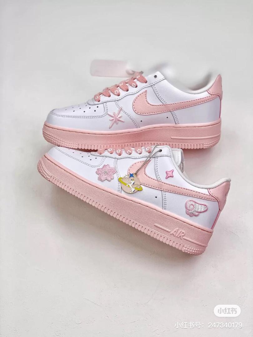 NIKE AF 1 全新「暖桃粉橘」潮鞋 18