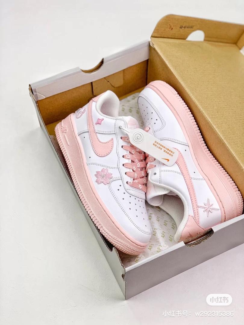 NIKE AF 1 全新「暖桃粉橘」潮鞋 19