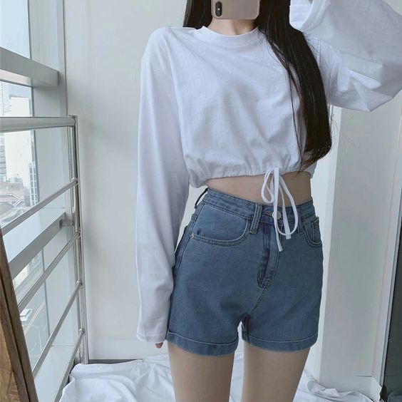 号称可以在1星期内减小腰围高达7cm的2招「日本超夯懒人瘦腰伸展操」，因简单不耗时有不费体力，在小红书上吸引了不少博主进行实测；后者亲测后表示真的很有效，短短3-7天连续做就明显看到腰围变化、裤子能穿小一号！