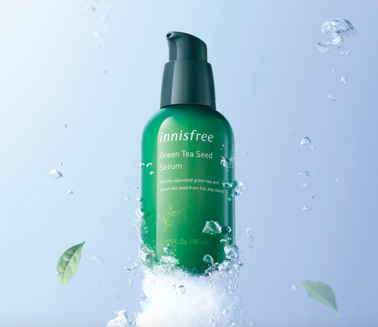 TOP 2 : Green Tea Seed Serum 小绿瓶绿茶籽精华 (80ml / RM108)>> 链接 适合干皮女孩的一款美肤精华露,补水保湿和锁水效果显著;正确用法相信很多人都不知道~其实应该在清洁完脸部后用它来做「水前精华」肌底保湿,之后才依序使用柔肤水和面霜~敷面膜前先用它还有前导作用,更促进皮肤对面膜精华的吸收哟!
