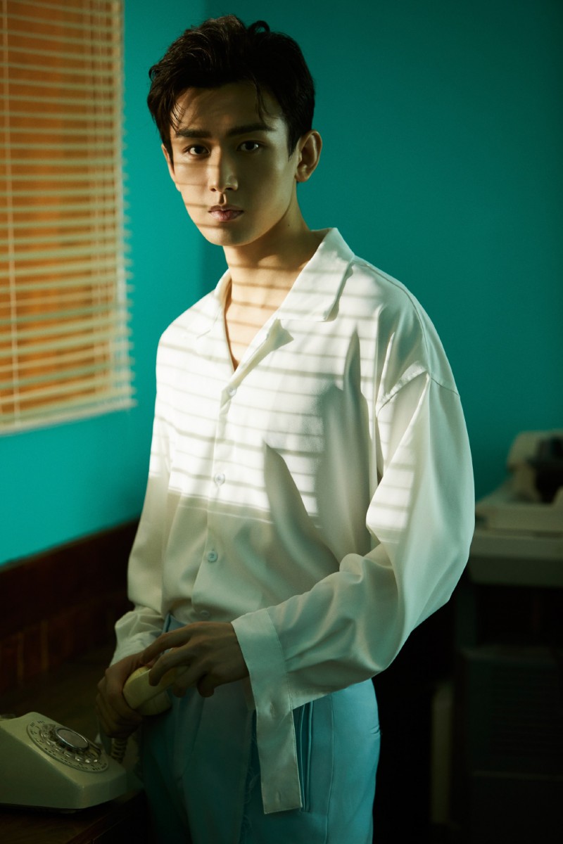 TOP 1 :成毅 是的没错,冠军正是由2020圈粉无数的「暑假男神」成毅夺得!本季他凭借《琉璃》「禹司凤」一角和精湛演技出圈,其主演的《长安诺》也在同期热播~目前成毅的待播作品有《梦醒长安》、《迷局破之深潜》、《爱在风起云涌时》和《山河明月》,相信很多Girls都和阿编一样很期待继续被优秀的他霸屏吖(笑)