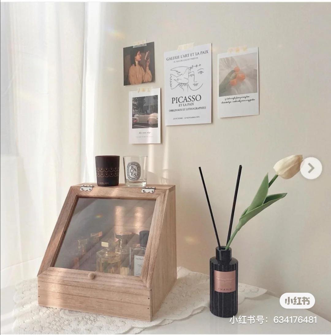 INS风木制防尘收纳盒,作为「香水展示柜」真的再适合不过了!? RM68.32 >> 链接