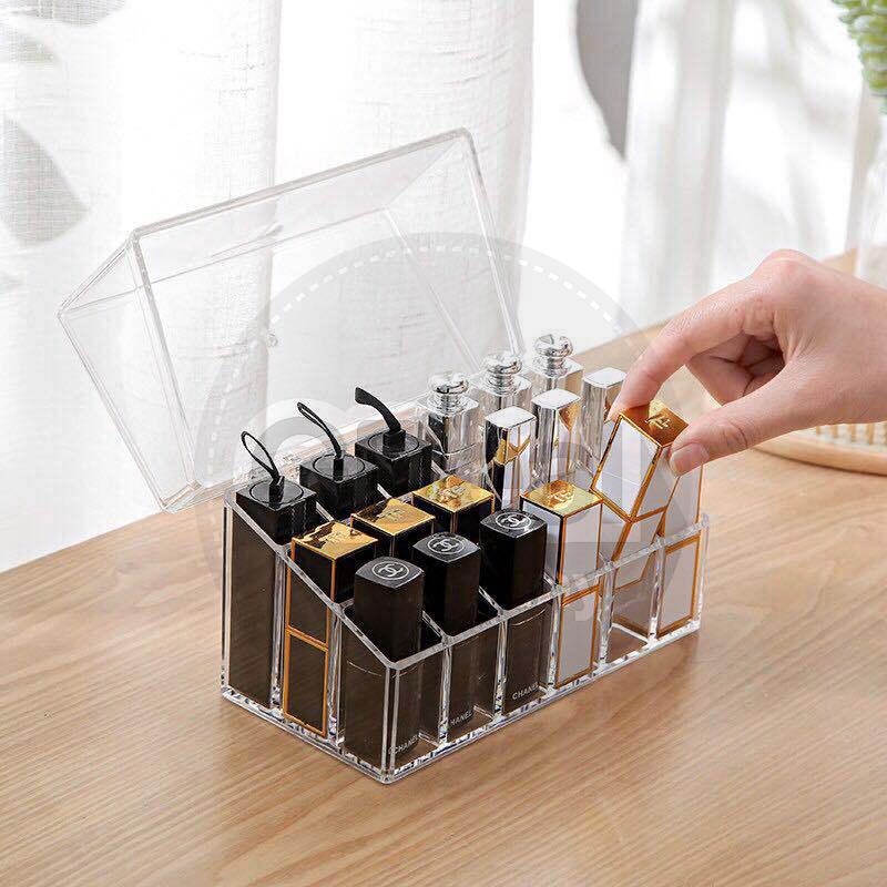 口红控必备的防尘收纳盒~透明设计还能将所有自己有的口红色号一览无遗!RM15.50 >> 链接