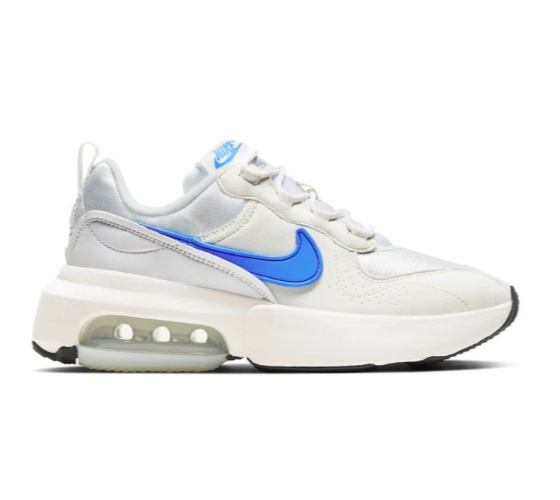 Nike Air Max Verona 夏日沁爽蓝白色 | 原价 RM495 ? 双十一优惠价 RM452.90 >> (点击我查看更多购买详情) 如果你正在物色一款简约但不单调的百搭小白鞋,强烈推荐入手这一双!穿上秒GET夏日清爽感~