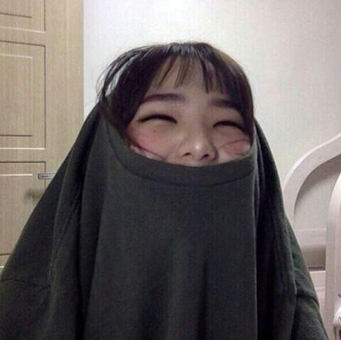 ✨ #打一句有声音的句子Challenge 之 「那些年马来西亚电台、电视台上的洗脑广告词」 ?:「Ah Huat白咖啡,喝了一杯又一杯」 「AppleLady~~~」 「收旧报纸~Old Newspaper~~」 「Tilam Tilam,有收旧Tilam,回收Tilam~」