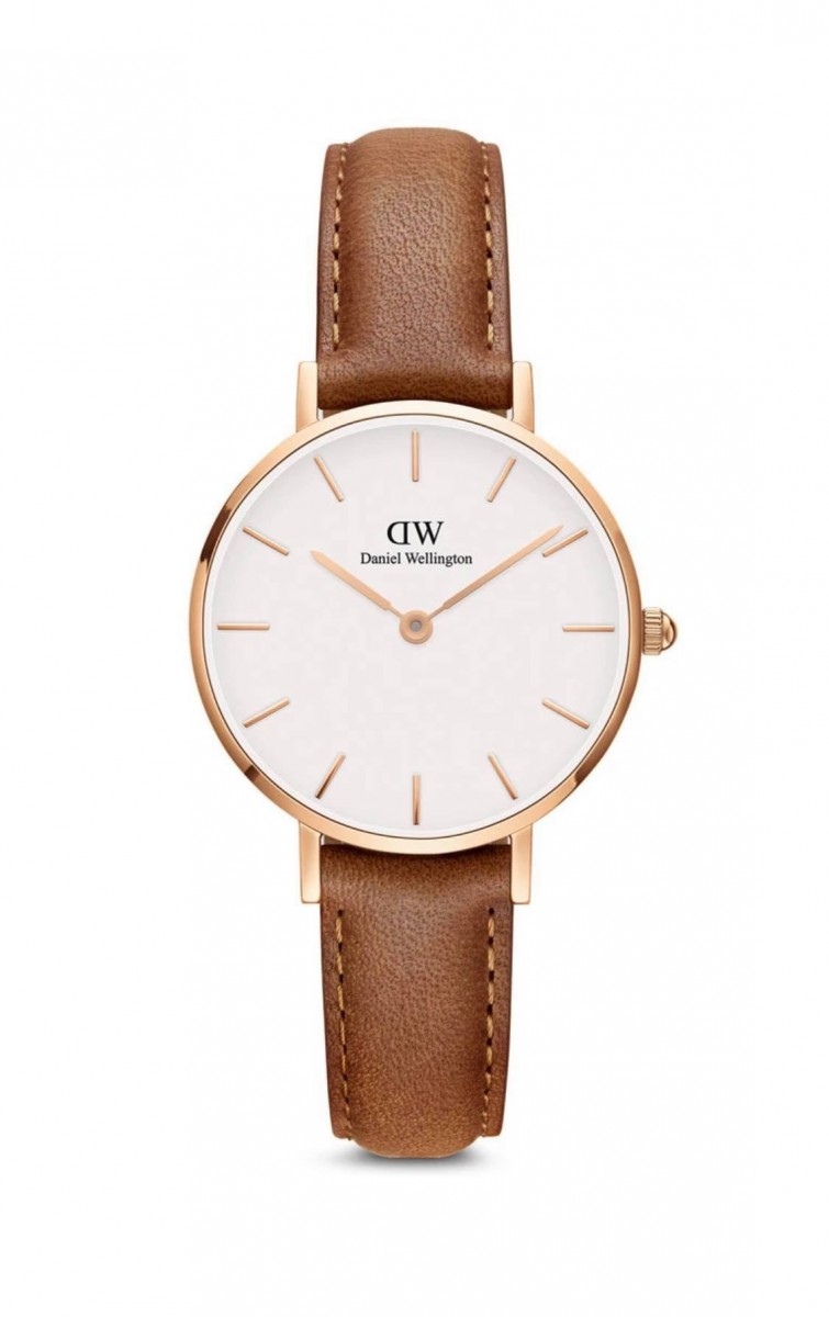 【双十一必买手表包包】Daniel Wellington：风格经典优雅、设计简约不退流行的DW腕表一直是时尚女孩们的爱牌！ Petite Durham 28mm Rose Gold Watch 皮革表带款 （点击我查看购买详情） >> 原价 RM620 | 优惠价 RM551.80