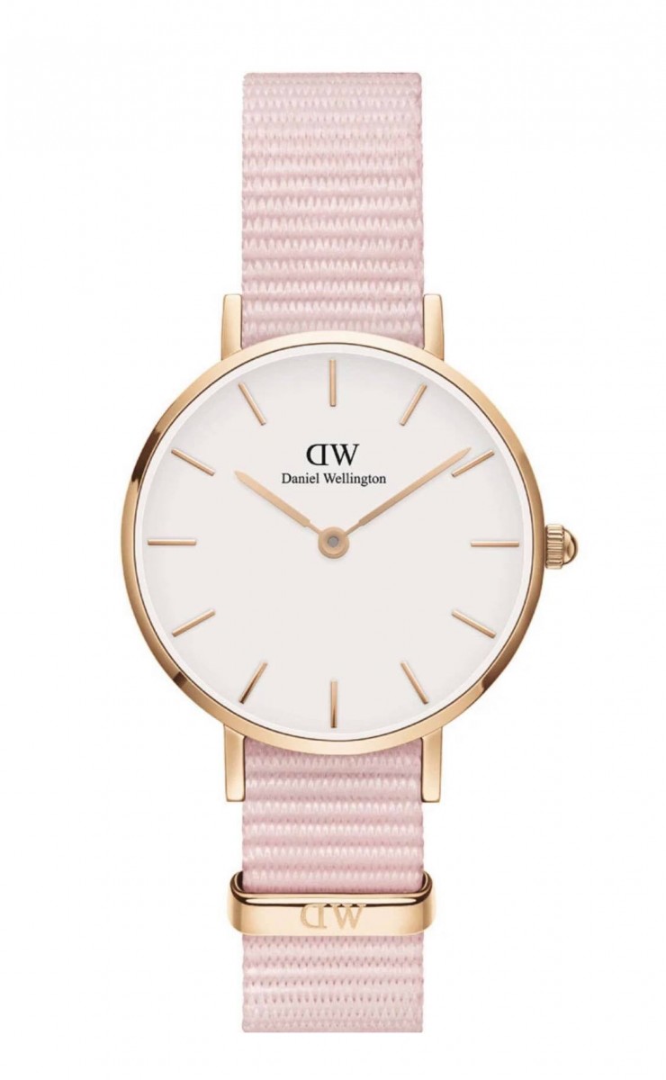【双十一必买手表包包】Daniel Wellington Petite Rosewater 28mm Rose Gold Watch 粉色表带（点击我查看购买详情） >> 原价 RM540 | 优惠价 RM480.60