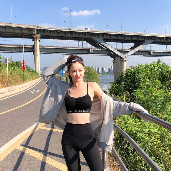 1272370edbcf629fe888ba7aa5c1b5f3