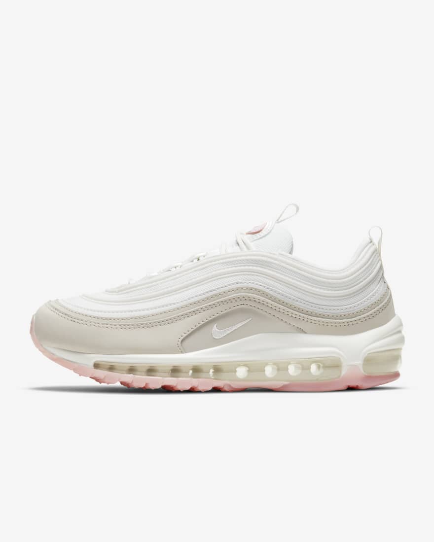 Nike Air Max 97 奶杏淡粉色 | RM659 >> (点击我查看更多购买详情) 这根本神仙配色吧!?白色、奶杏色、樱花淡粉色的搭配唯美感MAX,随便怎么搭都很显气质!