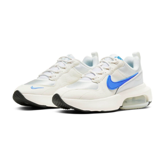 Nike Air Max Verona 夏日沁爽蓝白色 | 原价 RM495 ? 双十一优惠价 RM452.90 >> (点击我查看更多购买详情) 如果你正在物色一款简约但不单调的百搭小白鞋,强烈推荐入手这一双!穿上秒GET夏日清爽感~