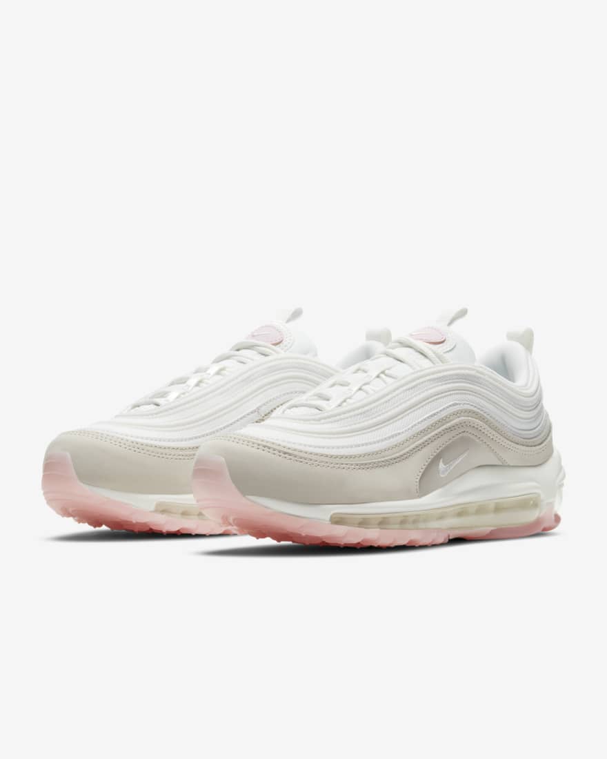 Nike Air Max 97 奶杏淡粉色 | RM659 >> (点击我查看更多购买详情) 这根本神仙配色吧!?白色、奶杏色、樱花淡粉色的搭配唯美感MAX,随便怎么搭都很显气质!