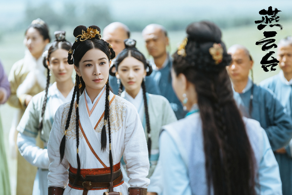 现下热播陆剧《燕云台》中她饰演的宰相长女「萧胡辇」角色年龄和心境跨度大,前期演起少女也完全没有违和感;超绝演技和哭戏更一度被大赞胜过大女主!