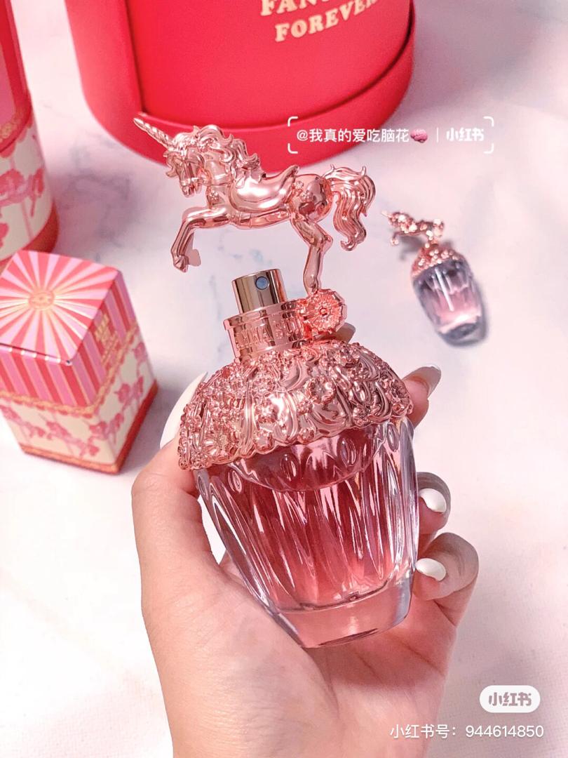 anna sui 粉色独角兽