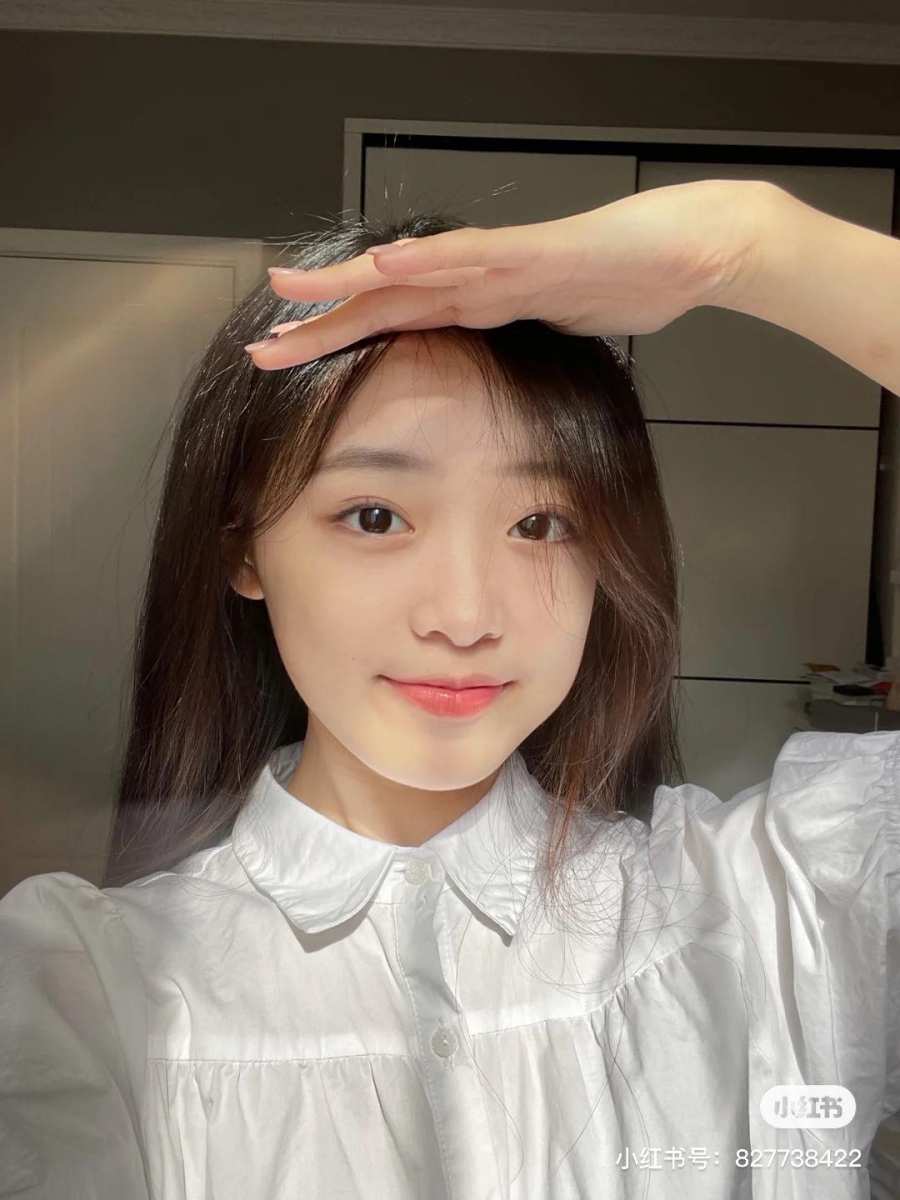 变丑坏习惯 8 :不涂防晒 护肤程序最基础是清洁,不可或缺的最后一步是「防晒」!即便是在室内也要好好涂抹防晒,才能抵御危害肌肤导致加快衰老、无处不在的紫外线。