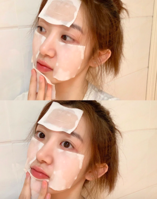 湿敷秘诀 2 :选对化妆水和湿敷棉 选择质感好的湿敷棉可以更好吸足化妆水、上脸亲肤之余也能更好渗透滋养。化妆水则须选择贴近你的肌肤问题诉求、成分好且温和型,防止致敏和刺激肌肤。