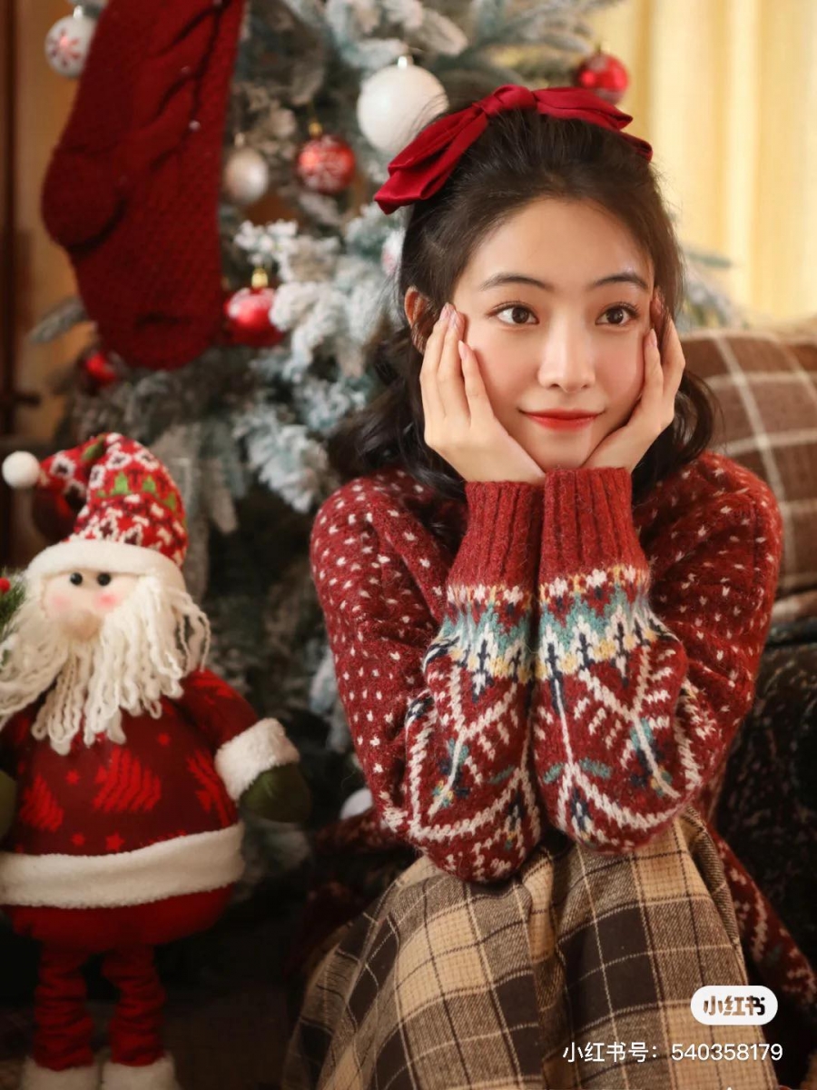 年底圣诞跨年聚会、约会不少～想要成为场合中最靓的Girl、让TA心动沦陷？马上来给女生们分享5款美编私心超推荐发型教程，简单几个步骤就能打造出「好感系女孩」心机LOOK，手残党也能轻松摆脱无趣造型美美登场！♡