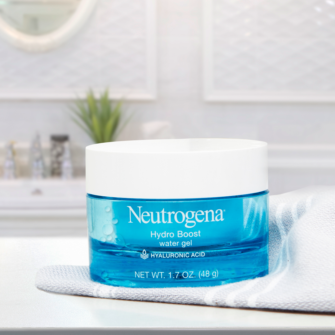 下面这款美编私心推荐的Neutrogena® Hydro Boost™ Water Gel，是轻盈水润的凝露质地，十分亲肤也丝毫不粘腻，在肌肤上特别轻松就能推匀和被吸收。 同时它还能「一抹爆发层层水润力」，瞬效深层滋润干燥缺水肌肤，连沙漠大干皮也能快速收获源源补水保湿滋养，使肌肤状态看起来健康膨润水亮！