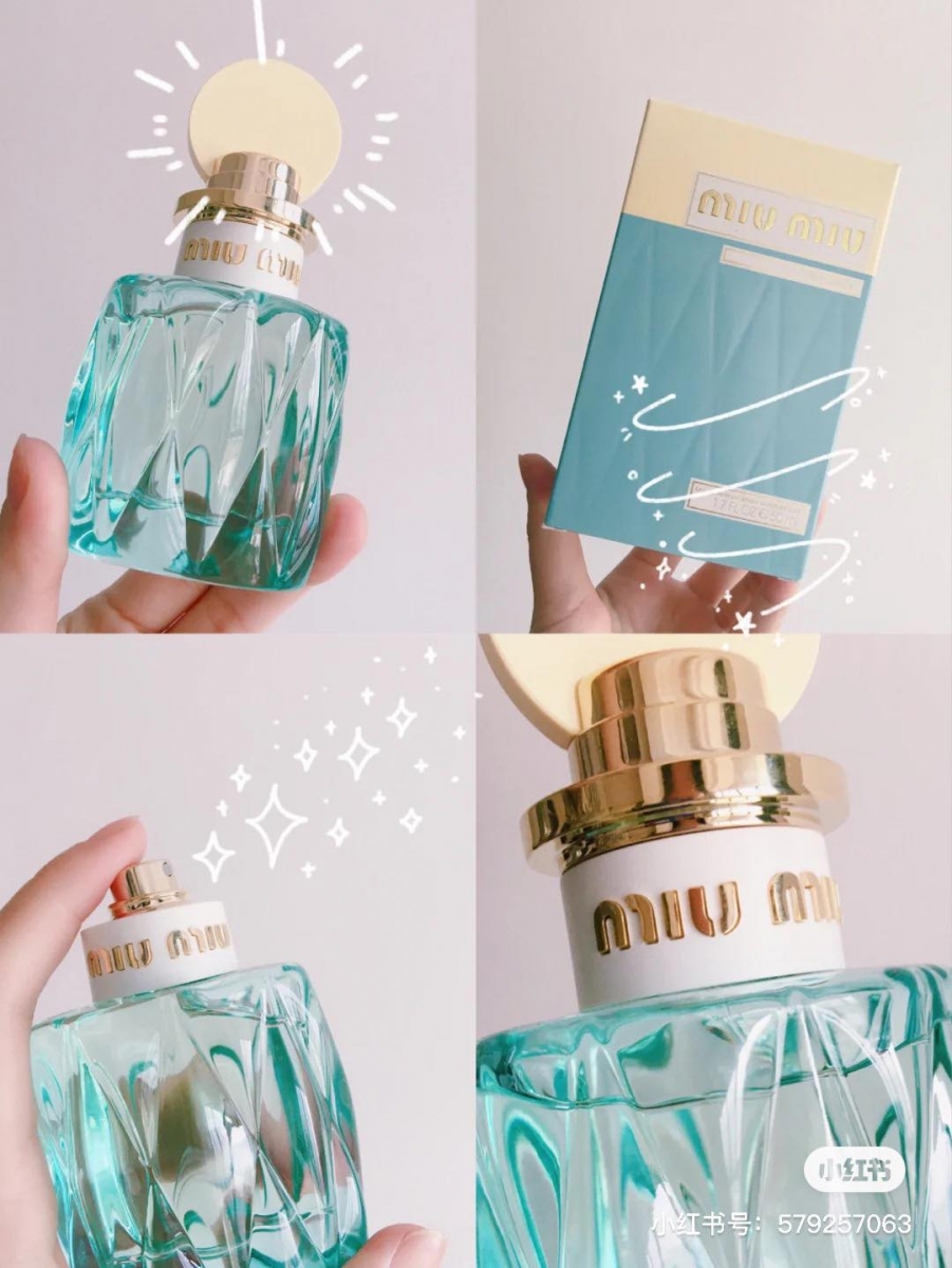 # MIU MIU L’eau Bleue Eau De Parfum 这款MIU MIU蓝色之水香氛是大爱花香调女生的必PICK款;前调是馥郁清香的铃兰花香,中调糅合了白色花系、v 也、玫瑰、茉莉等香味;后调则由亚基戛纳木和麝香组成,春夏气息满满~