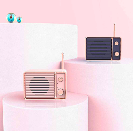 INS风高颜值使用家电推荐:小音箱 超高颜值的精致复古风设计迷你小音箱,摆在桌面或小橱柜上还能当摆饰呢~ RM24.90 >>【点击查看购买链接】
