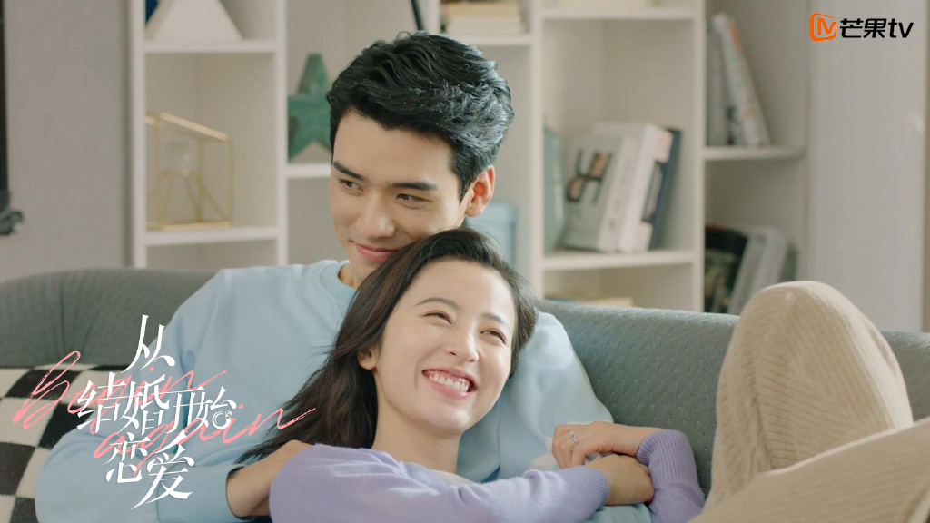12月必追 #3:《从结婚开始恋爱》 即将完结的《从结婚开始恋爱》真的不入坑不行啊集美们!女霸总鹿宁狂撩暖男医生凌睿,各种高甜情节看得人禁不住嘴角上扬姨母笑~ 而男主方面也不似一开始看起来那么冷静,逐步伺机反撩的操作各种甜齁齁;阿编私心推荐大家追看剧集的同时也不要漏掉花絮,保证花絮比正剧的粉红泡泡还要多啊!